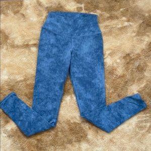 Alo leggings size small blue tie dye color